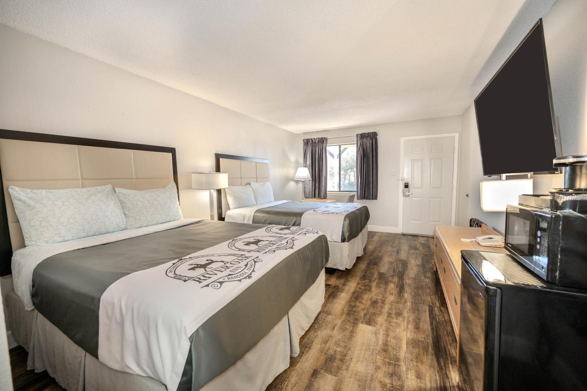 River Oak Inn Bandera Eksteriør billede